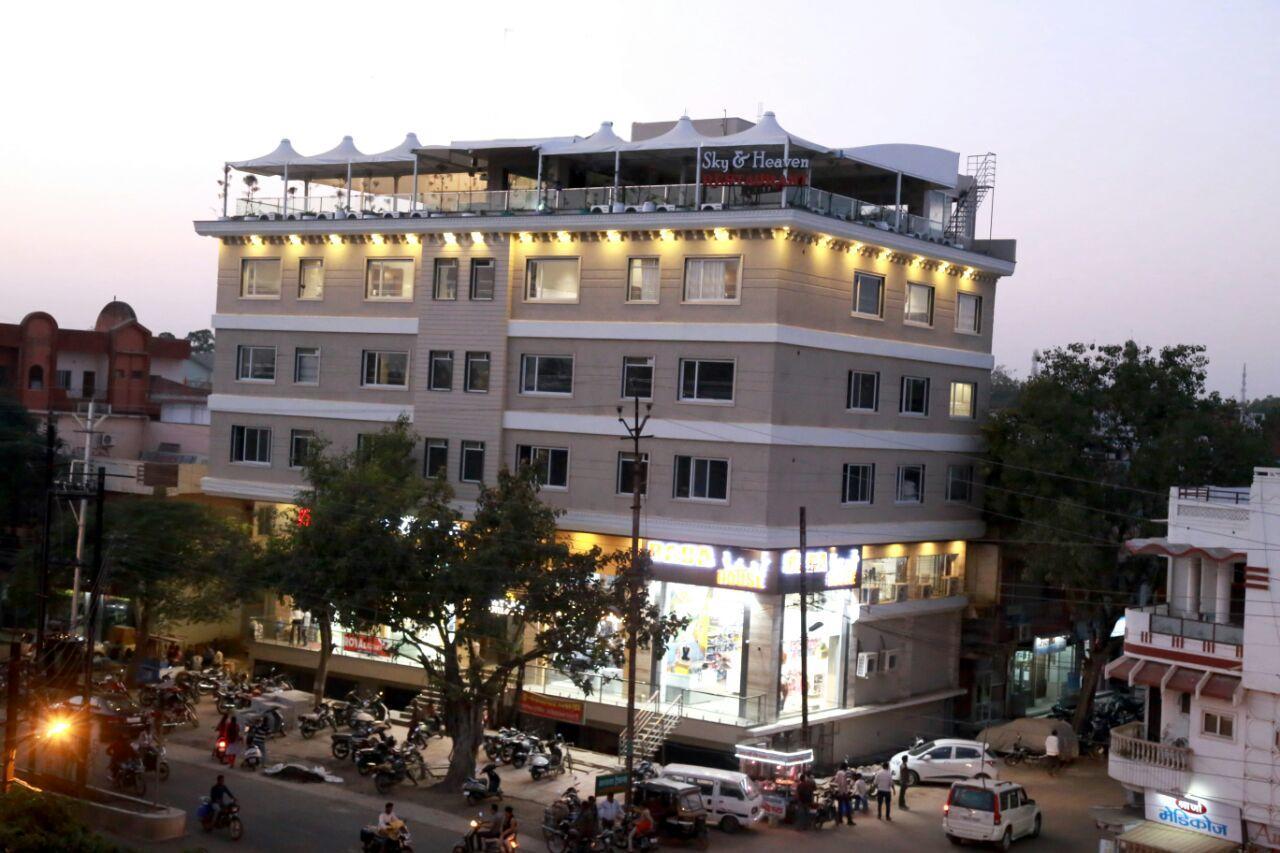 Hotel City Crown Mandsaur Екстер'єр фото
