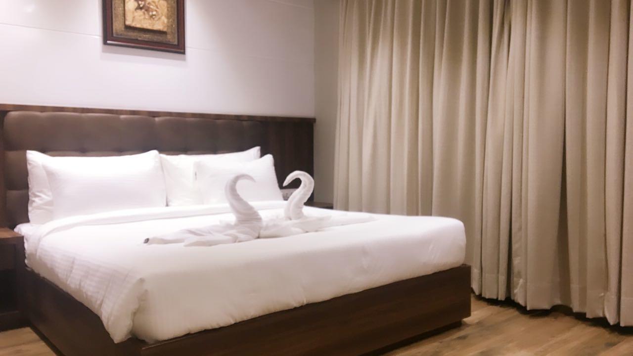 Hotel City Crown Mandsaur Екстер'єр фото